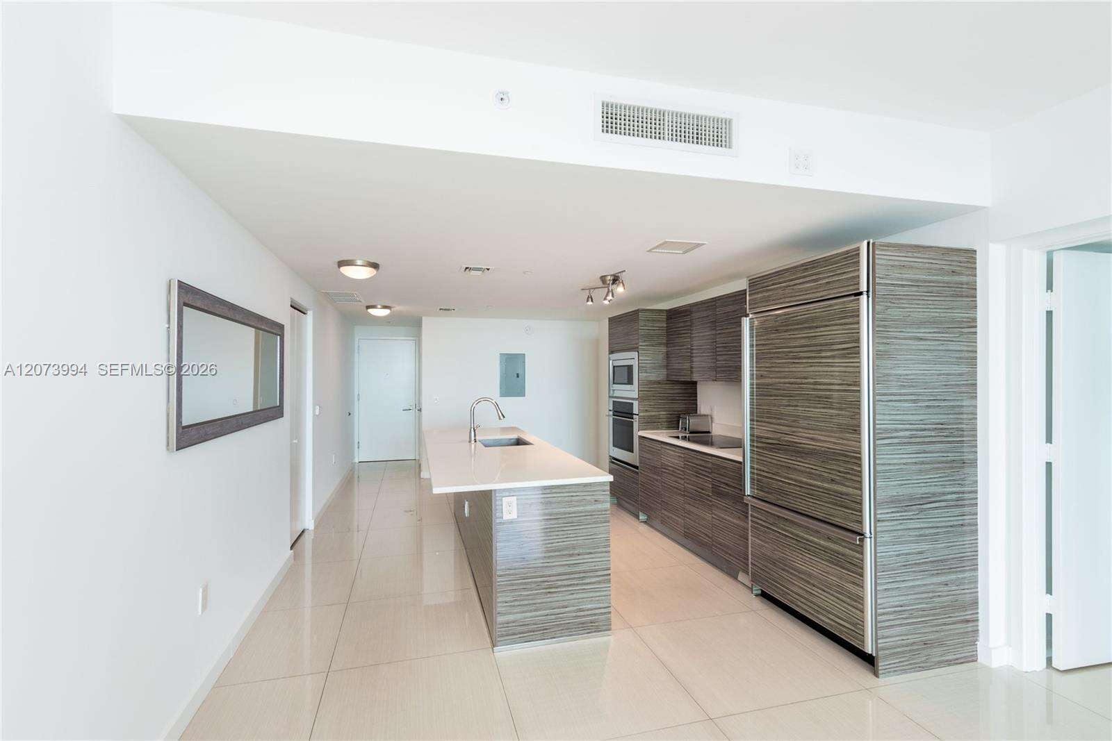 Icon Bay at 460 28 St, Miami, FL 33137 - For Rent photo 10