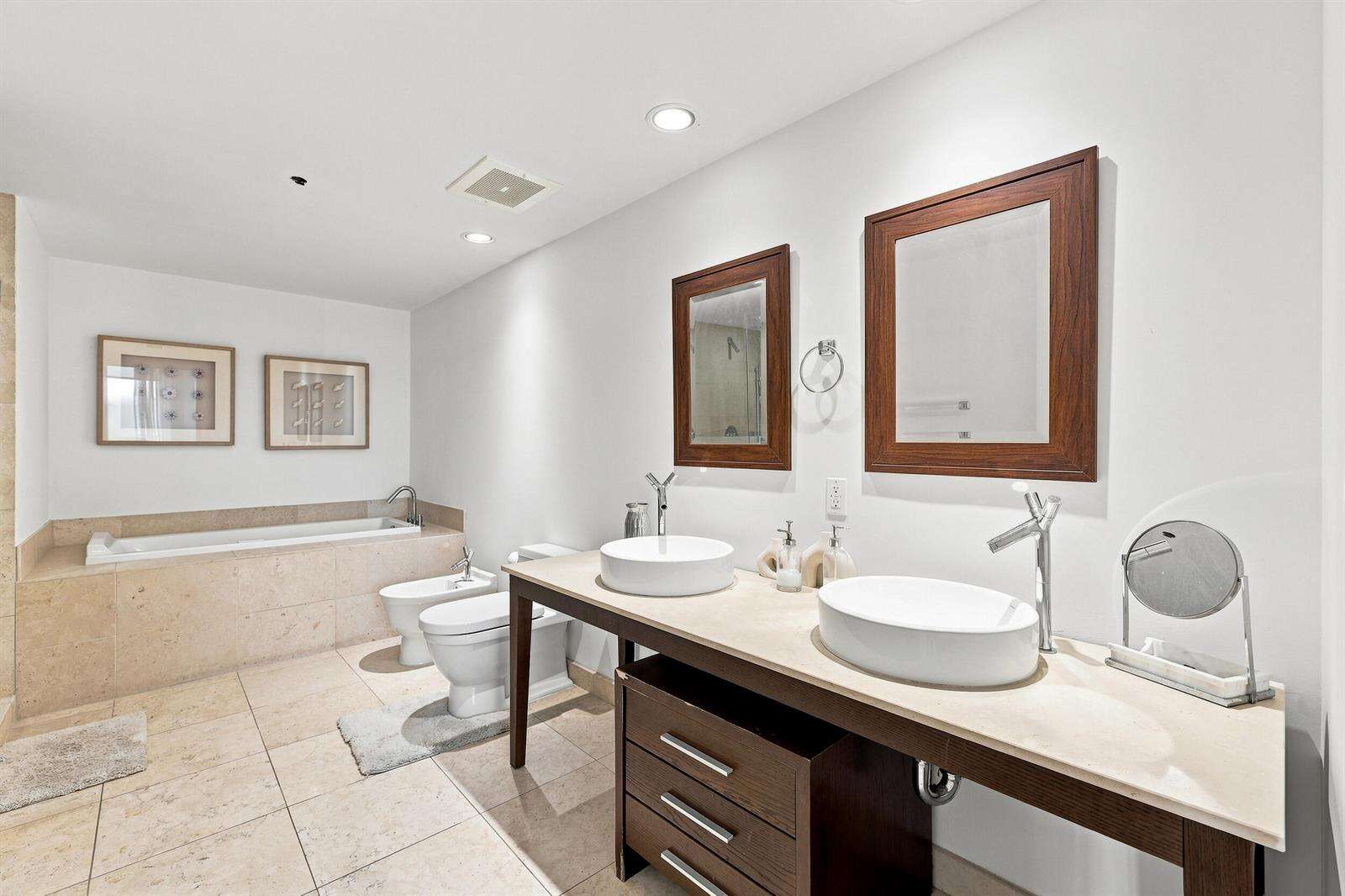 Icon Brickell 1 at 465 Brickell, Miami, FL 33131 - For Rent photo 17