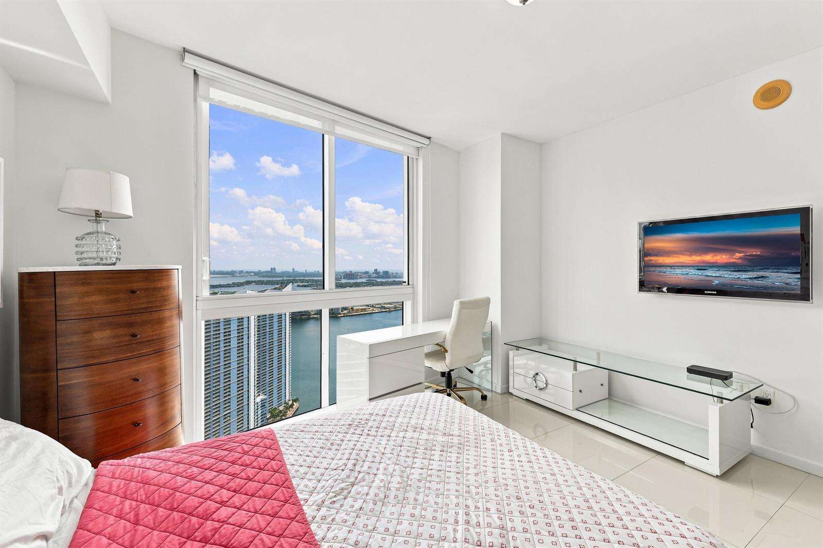 Icon Brickell 1 at 465 Brickell, Miami, FL 33131 - For Rent photo 22