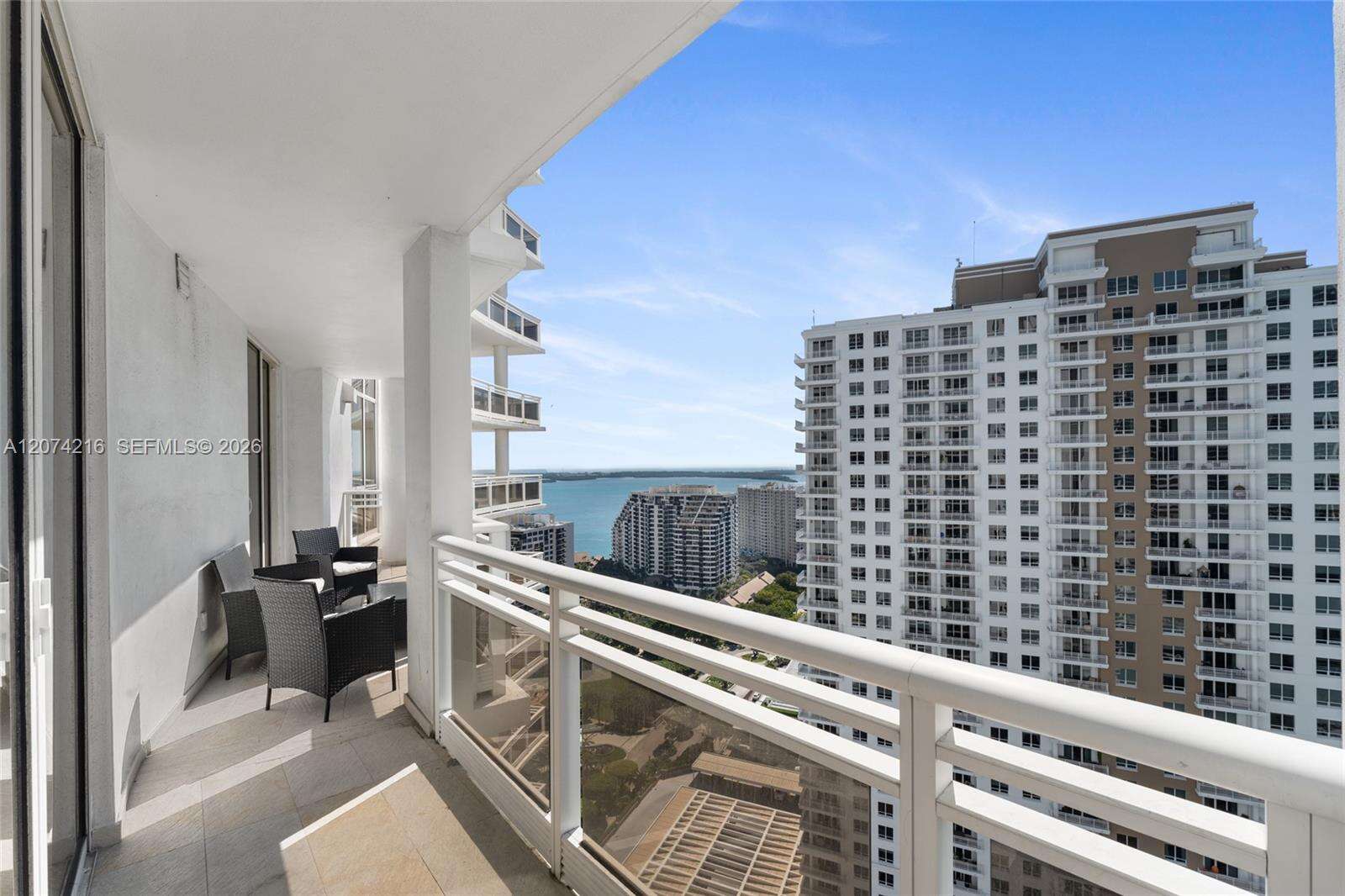 Carbonell at 901 Brickell Key Blvd, Miami, FL 33131 - For Rent photo 11
