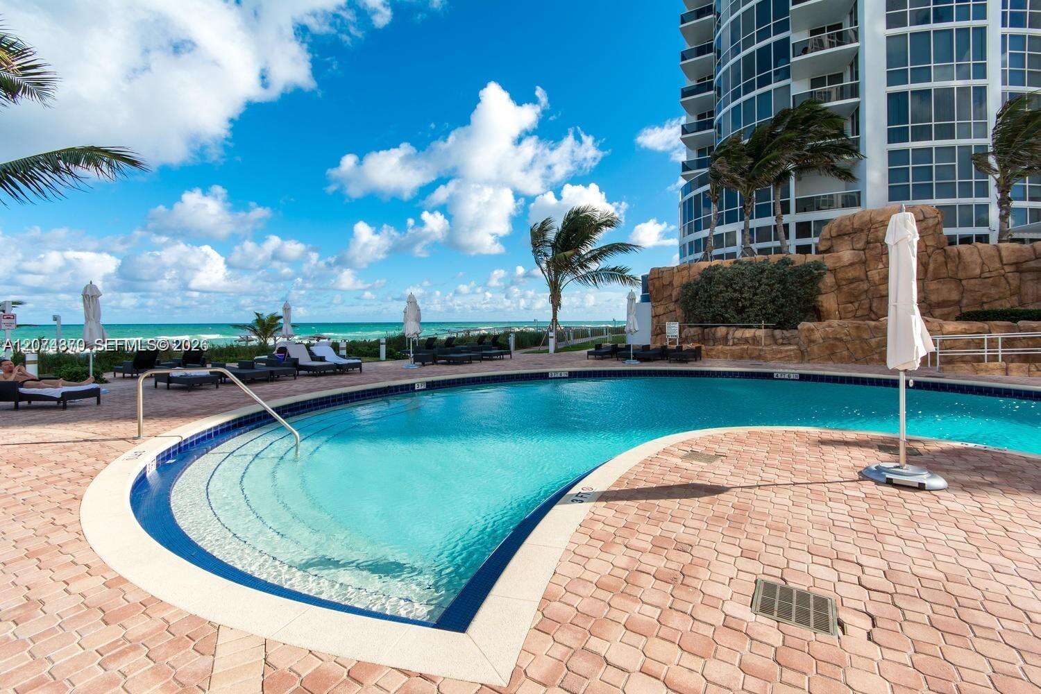 Trump Royale at 18201 Collins Ave, Sunny Isles Beach, FL 33160 - For Rent photo 20