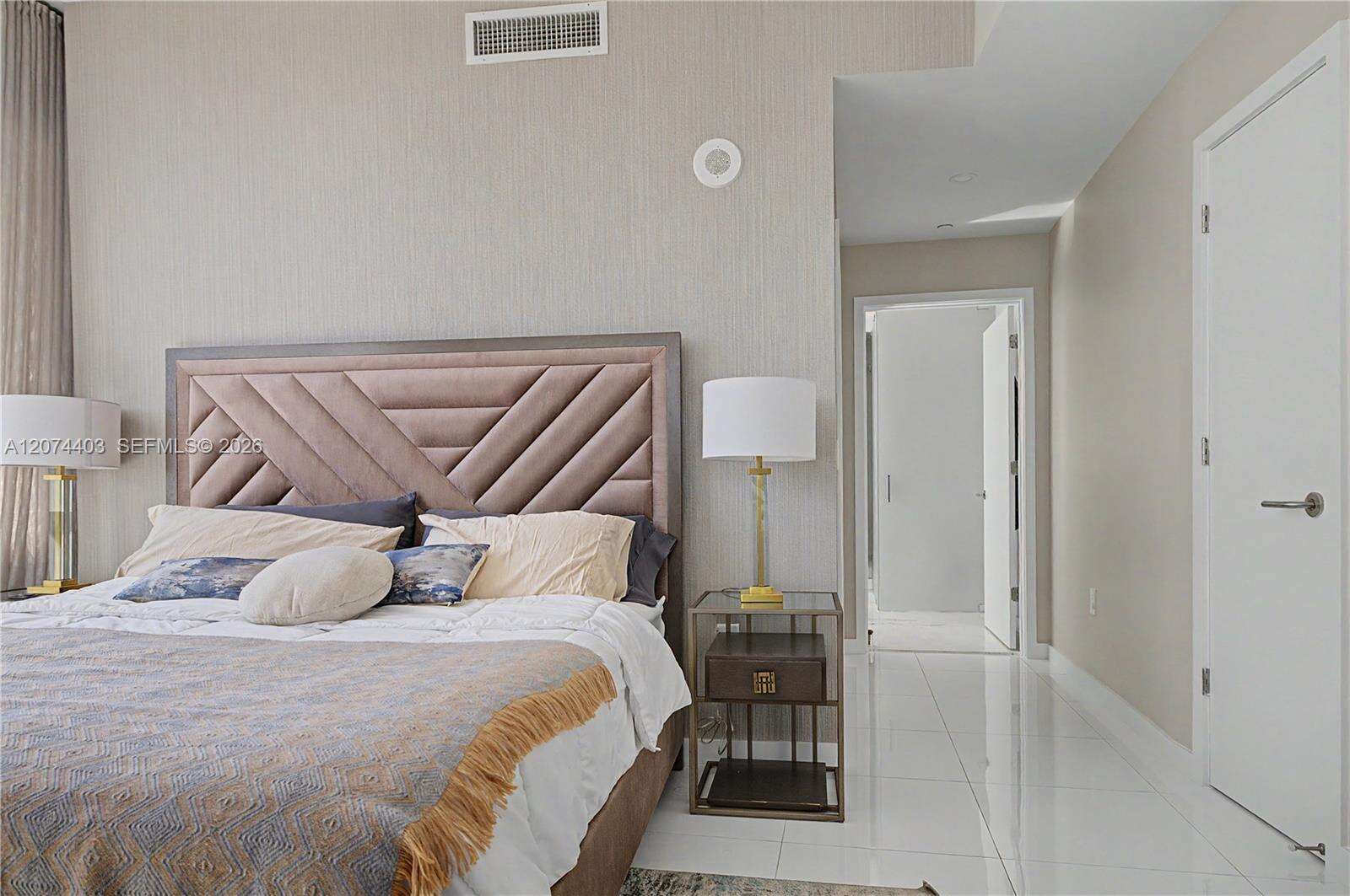Paramount Miami Worldcenter at 851 1 Ave, Miami, FL 33132 - For Rent photo 13