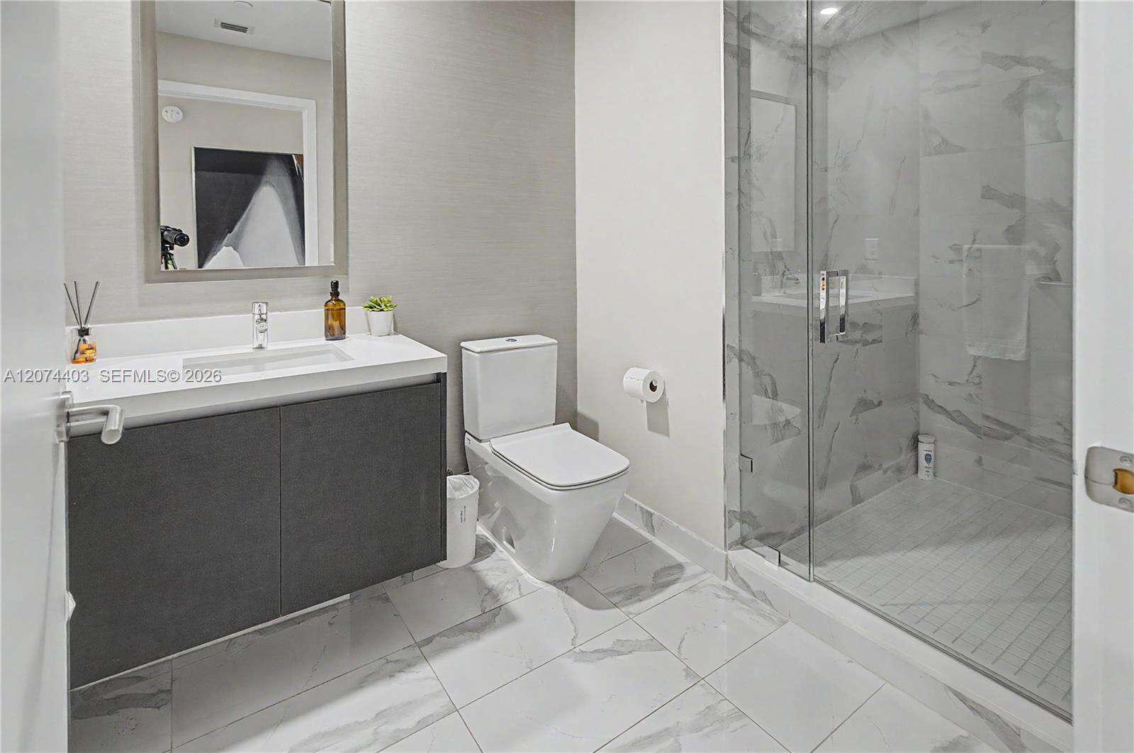 Paramount Miami Worldcenter at 851 1 Ave, Miami, FL 33132 - For Rent photo 26