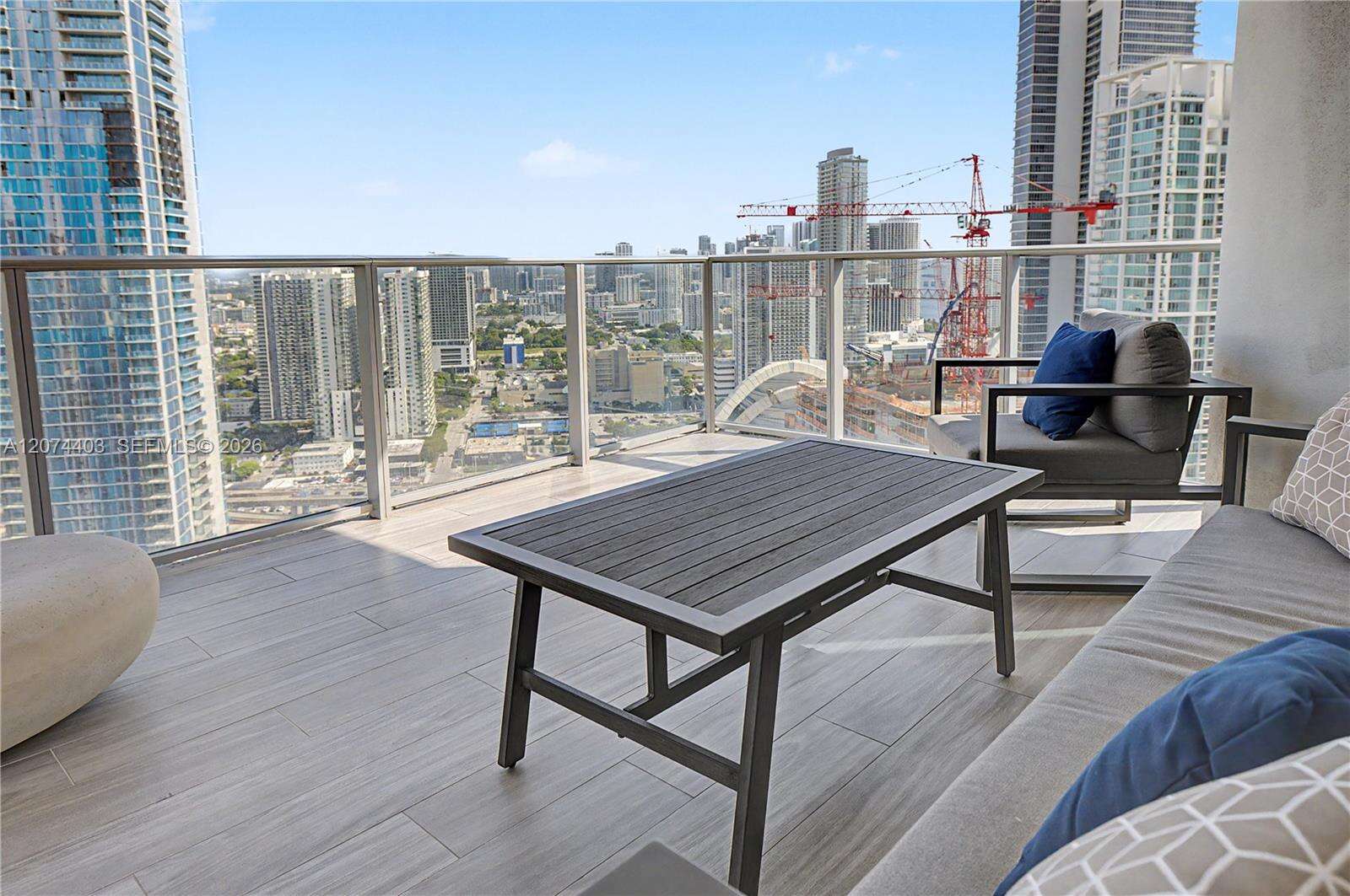 Paramount Miami Worldcenter at 851 1 Ave, Miami, FL 33132 - For Rent photo 8
