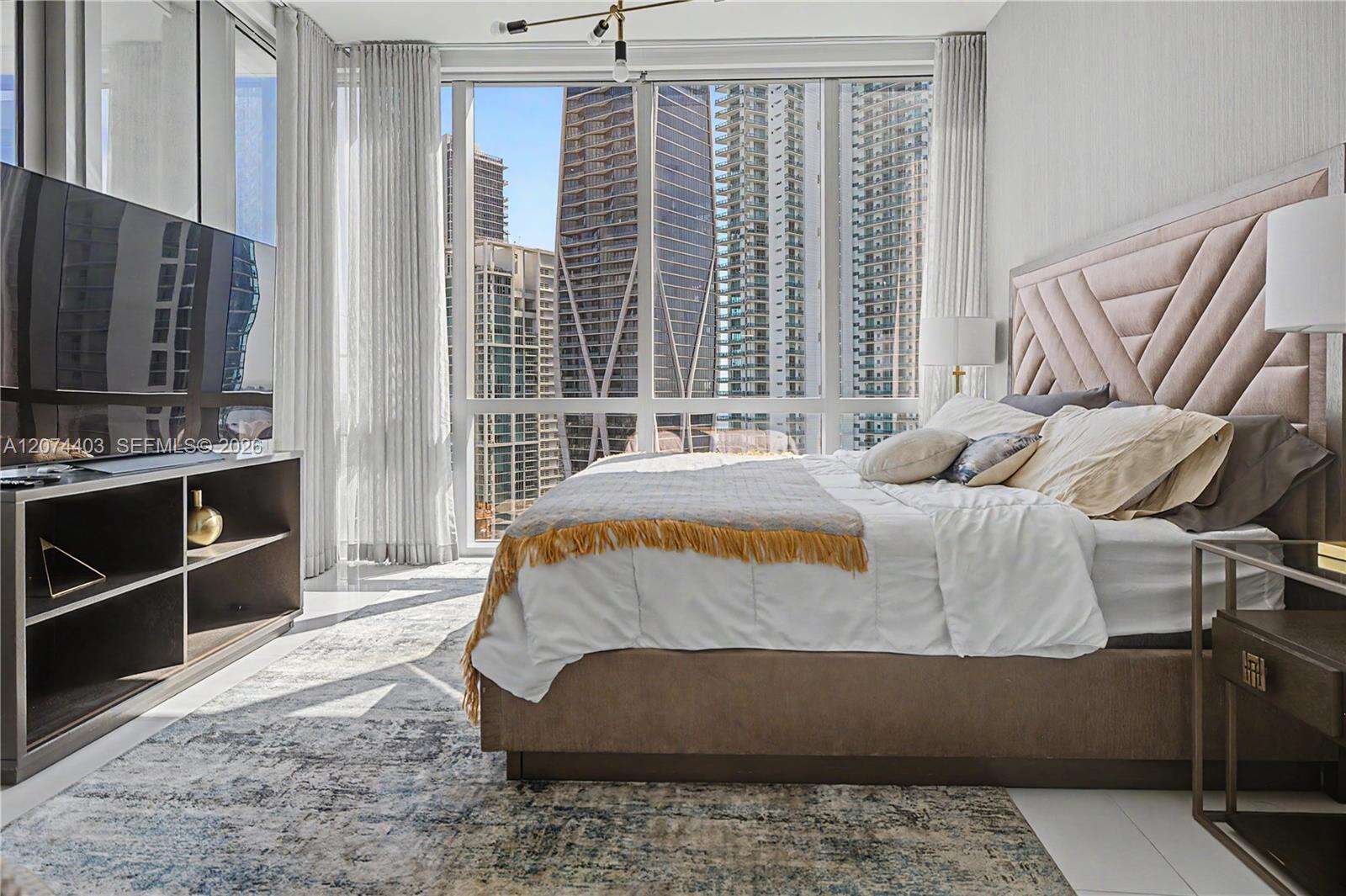 Paramount Miami Worldcenter at 851 1 Ave, Miami, FL 33132 - For Rent photo 10
