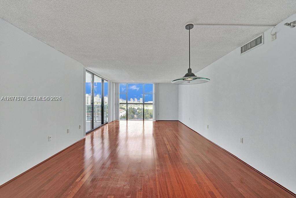 Waterview at 20505 Country Club Dr, Aventura, FL 33180 - For Rent photo 26