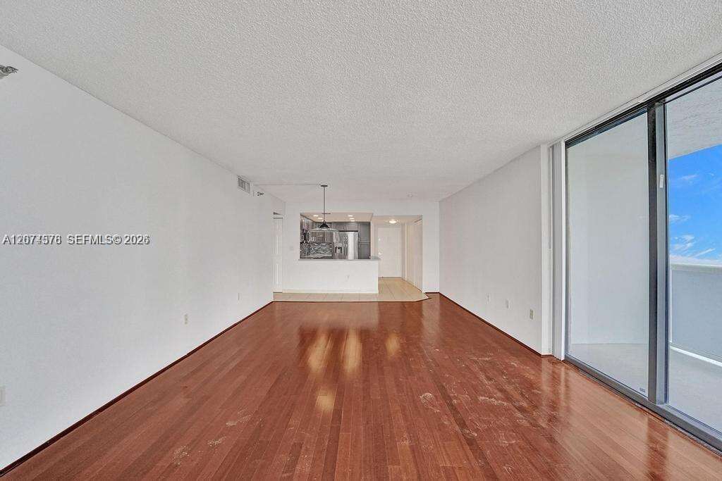 Waterview at 20505 Country Club Dr, Aventura, FL 33180 - For Rent photo 30
