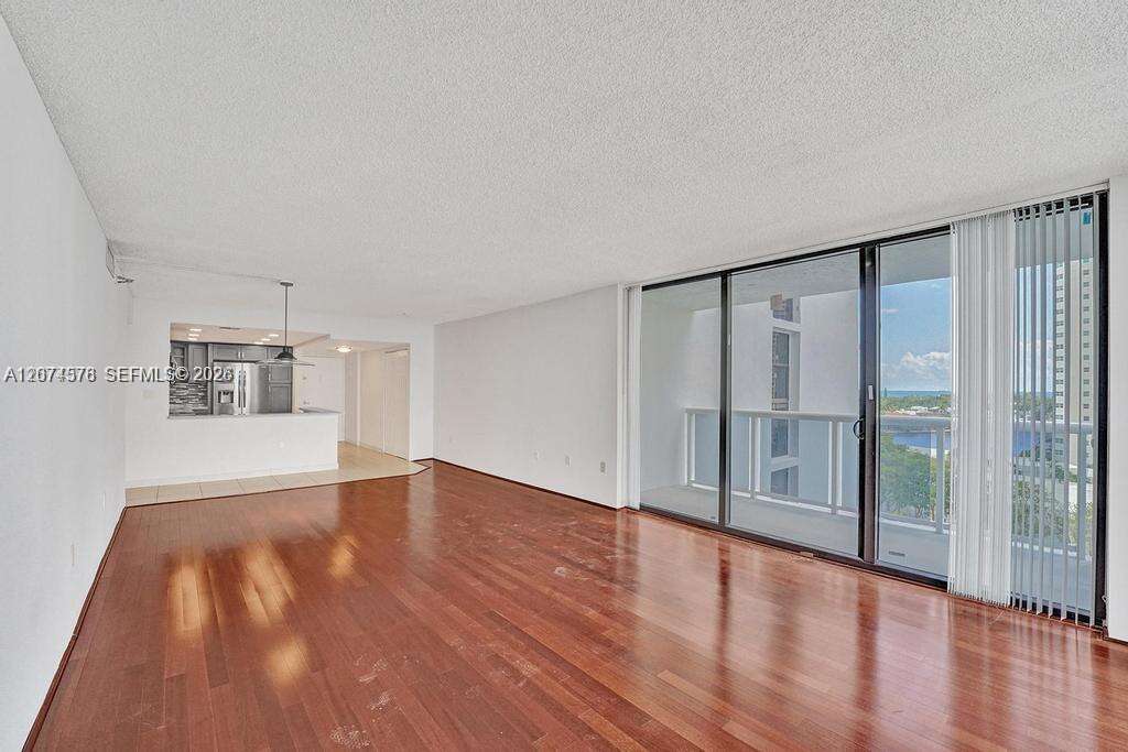 Waterview at 20505 Country Club Dr, Aventura, FL 33180 - For Rent photo 31
