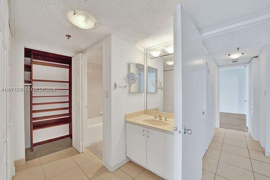 Waterview at 20505 Country Club Dr, Aventura, FL 33180 - For Rent photo 36