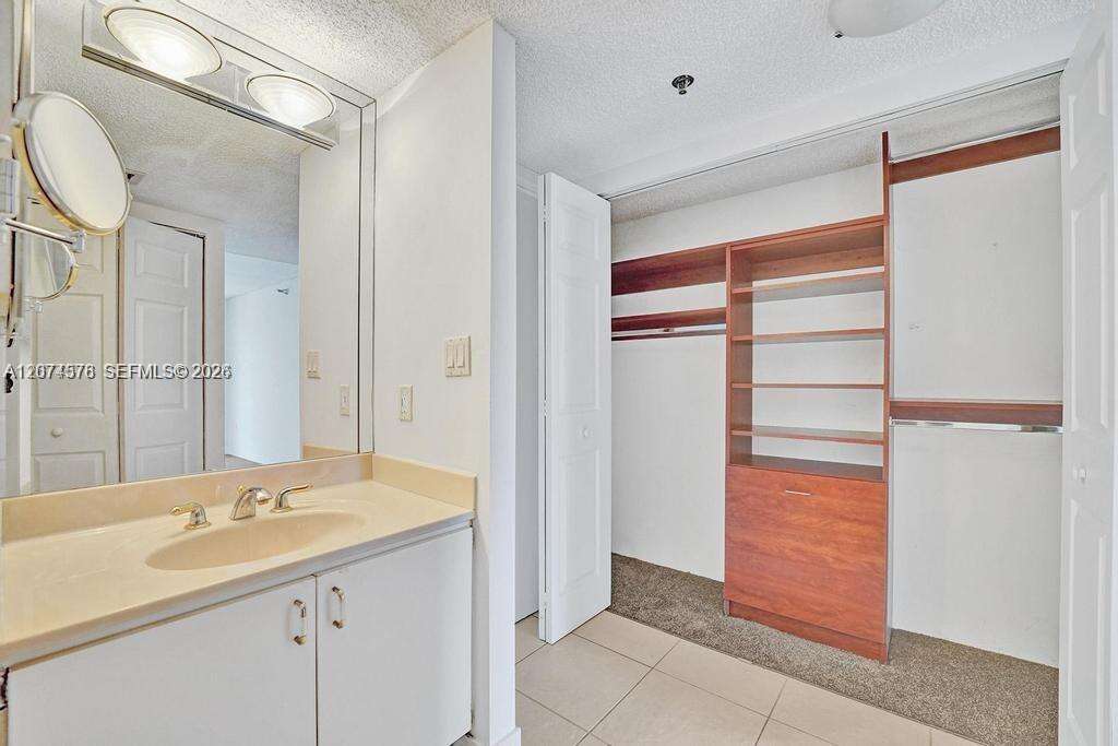 Waterview at 20505 Country Club Dr, Aventura, FL 33180 - For Rent photo 37