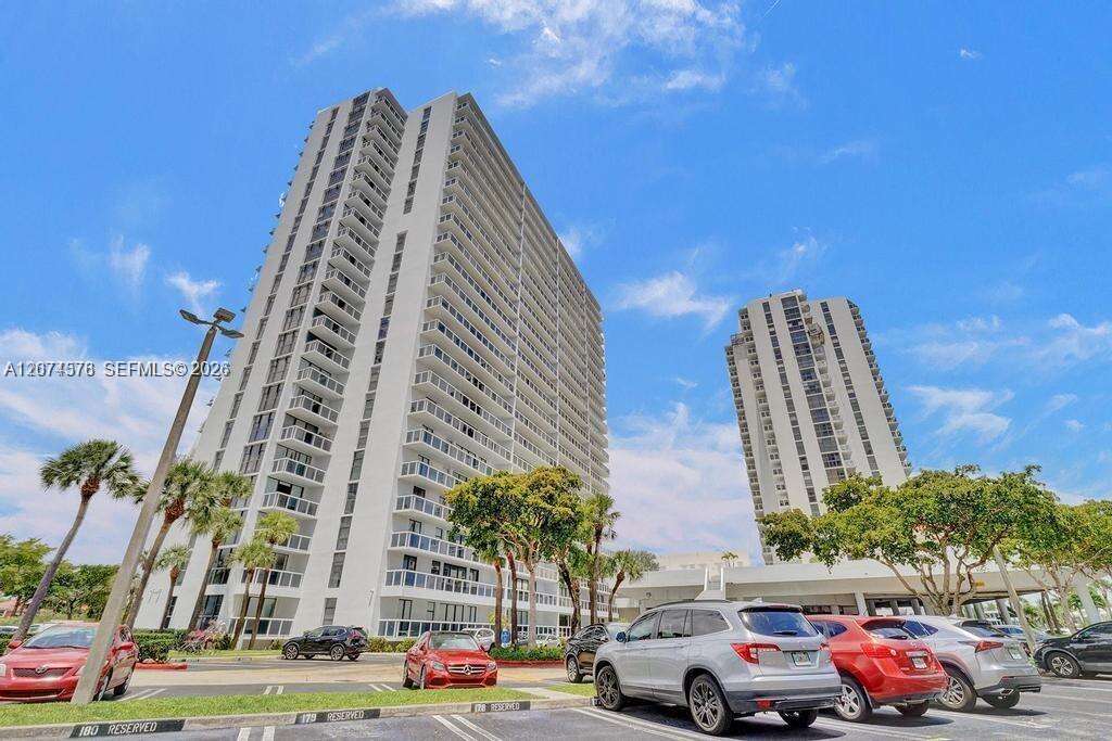 Waterview at 20505 Country Club Dr, Aventura, FL 33180 - For Rent photo 54