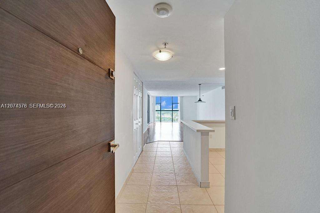 Waterview at 20505 Country Club Dr, Aventura, FL 33180 - For Rent photo 9
