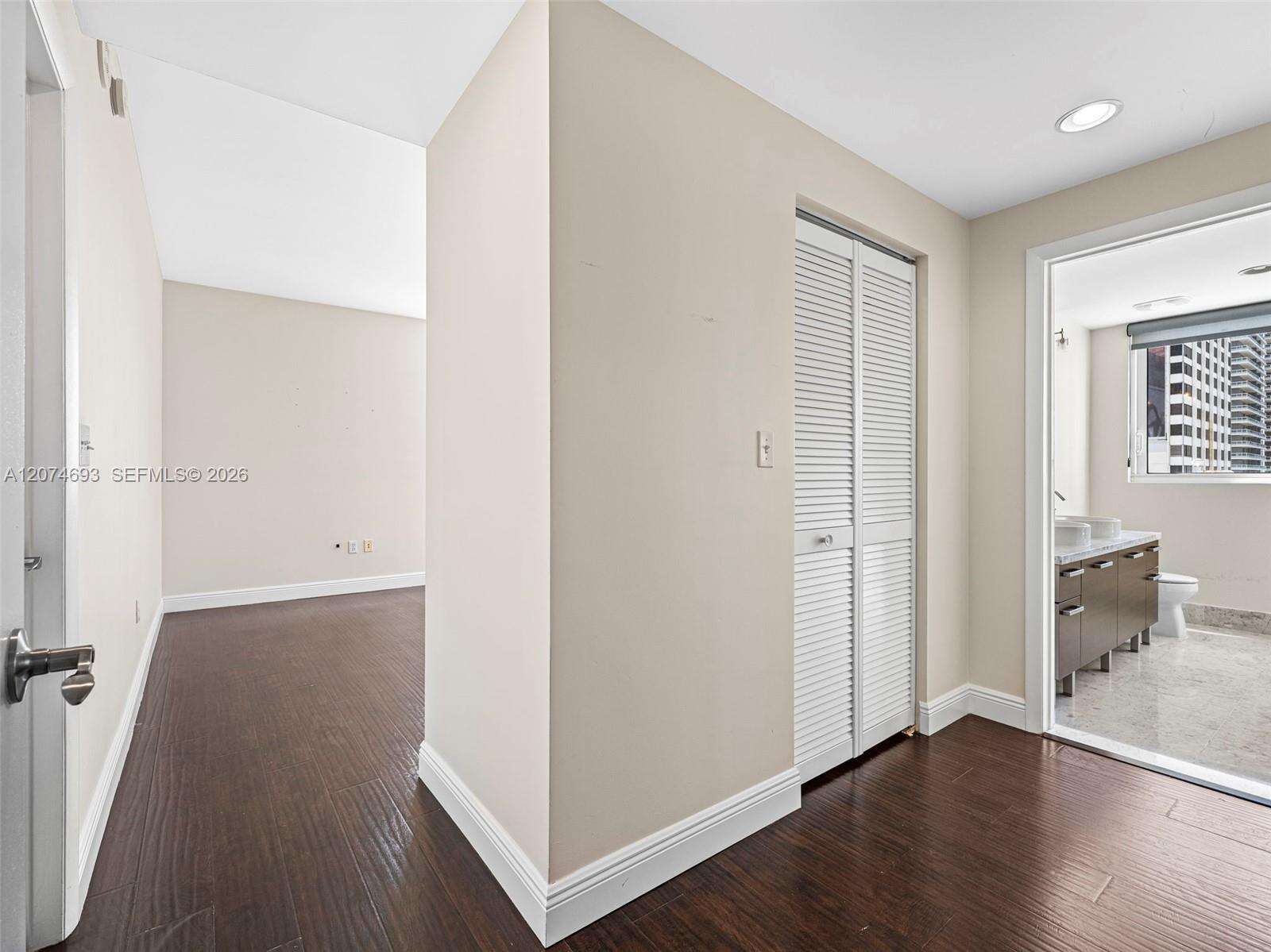 Vizcayne North at 244 Biscayne Blvd, Miami, FL 33132 - For Rent photo 28