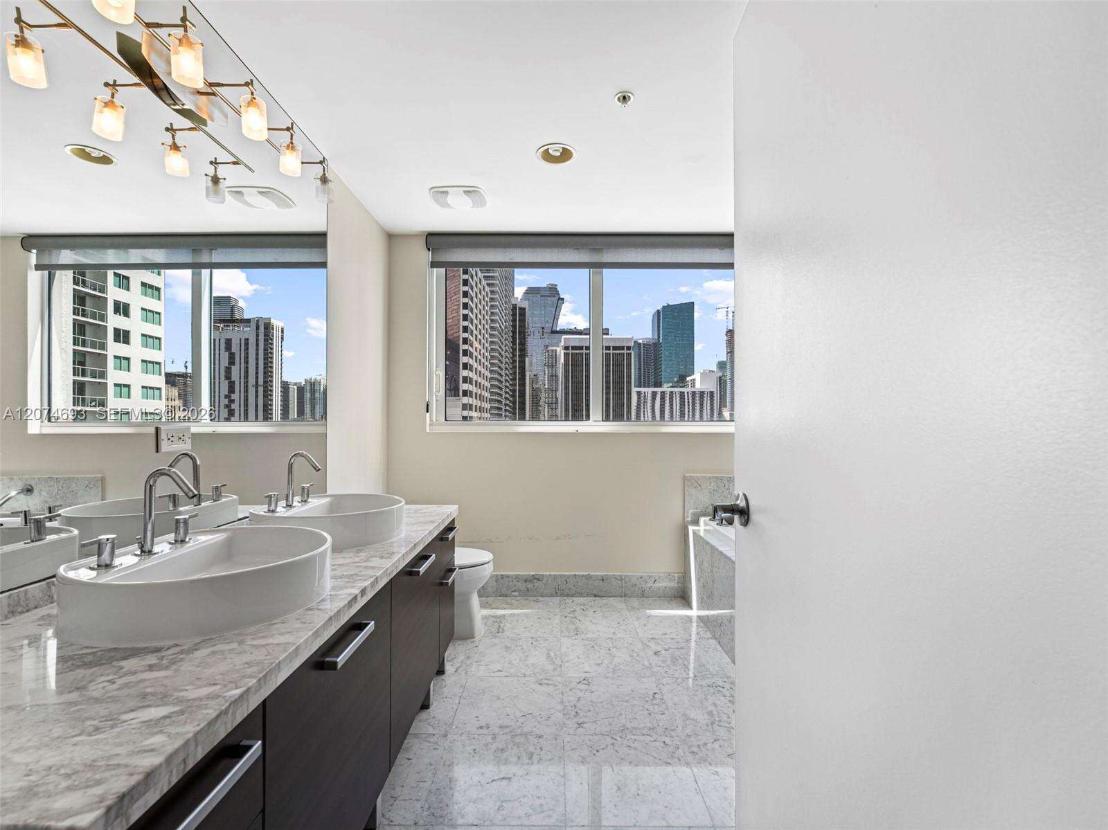 Vizcayne North at 244 Biscayne Blvd, Miami, FL 33132 - For Rent photo 29