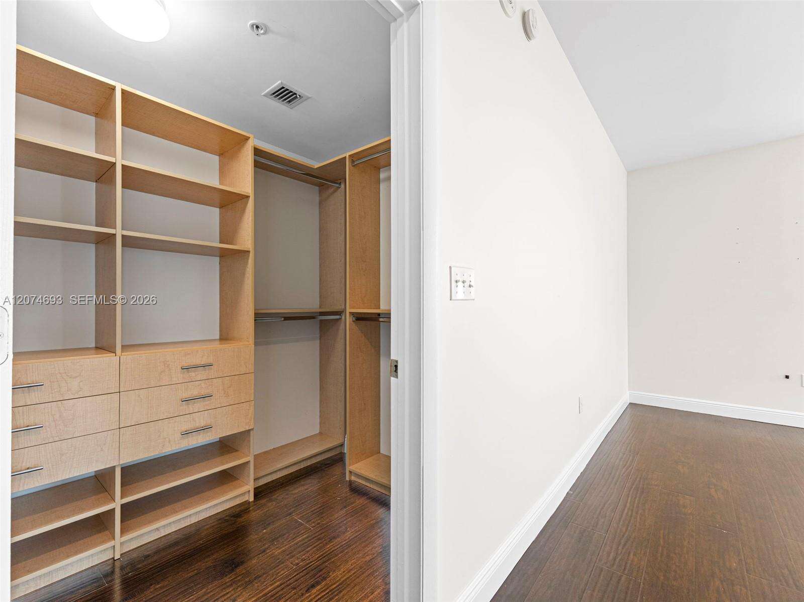 Vizcayne North at 244 Biscayne Blvd, Miami, FL 33132 - For Rent photo 30