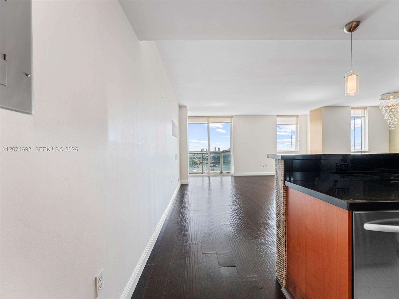 Vizcayne North at 244 Biscayne Blvd, Miami, FL 33132 - For Rent photo 40