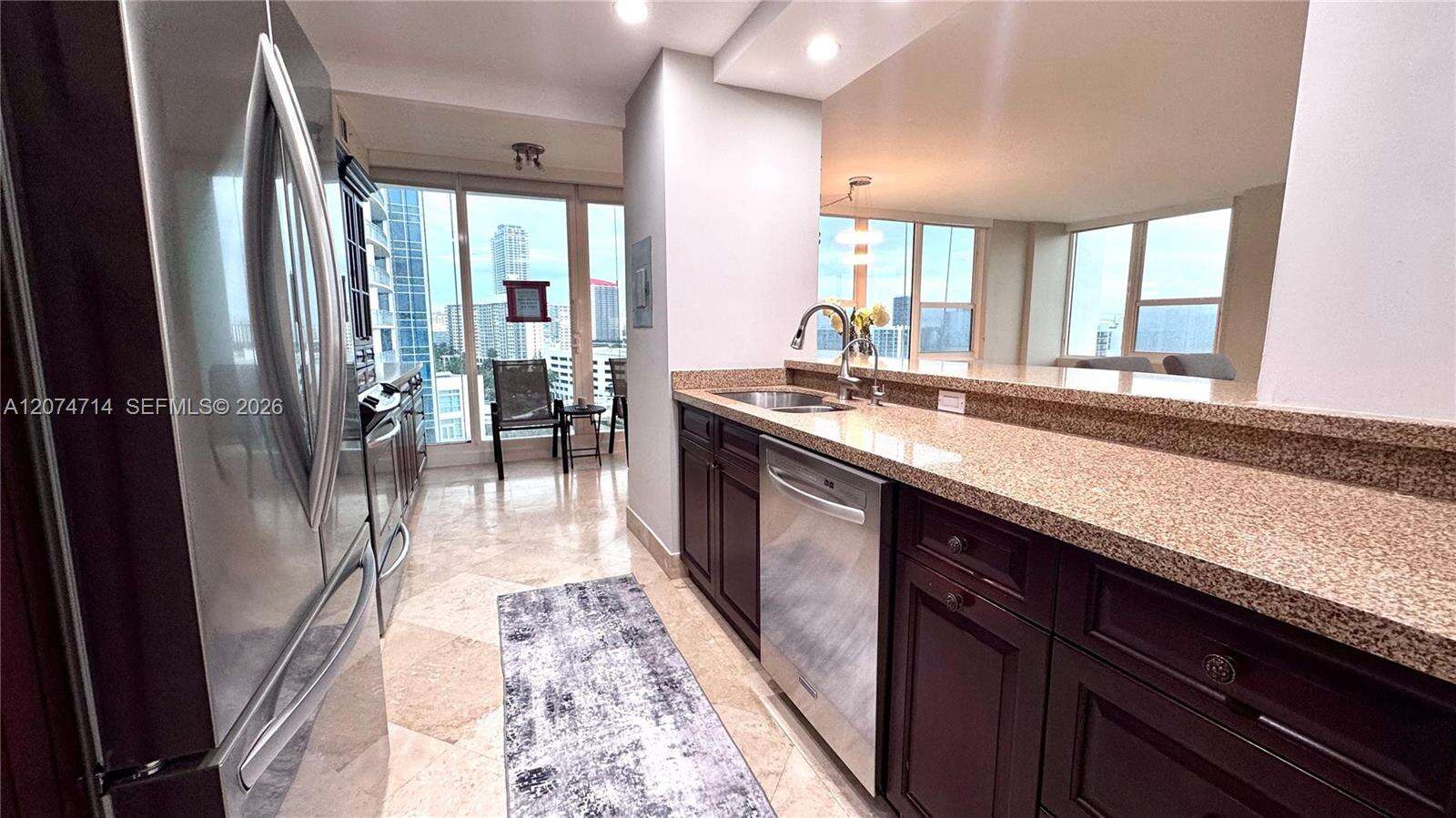 Alexander Towers at 3505 Ocean Dr, Hollywood, FL 33019 - For Rent photo 6