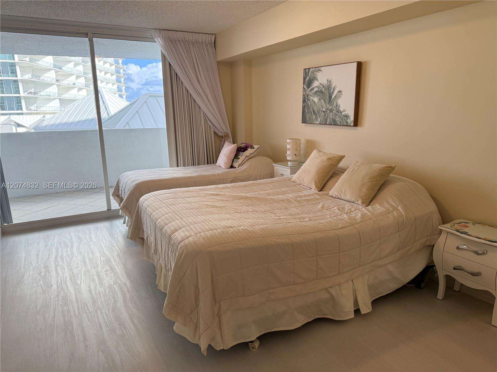 Sands Pointe at 16711 Collins Ave, Sunny Isles Beach, FL 33160 - For Rent photo 12