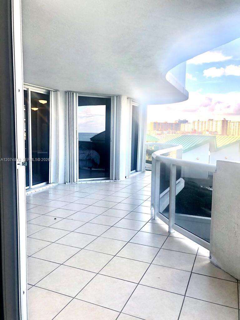 Sands Pointe at 16711 Collins Ave, Sunny Isles Beach, FL 33160 - For Rent photo 14