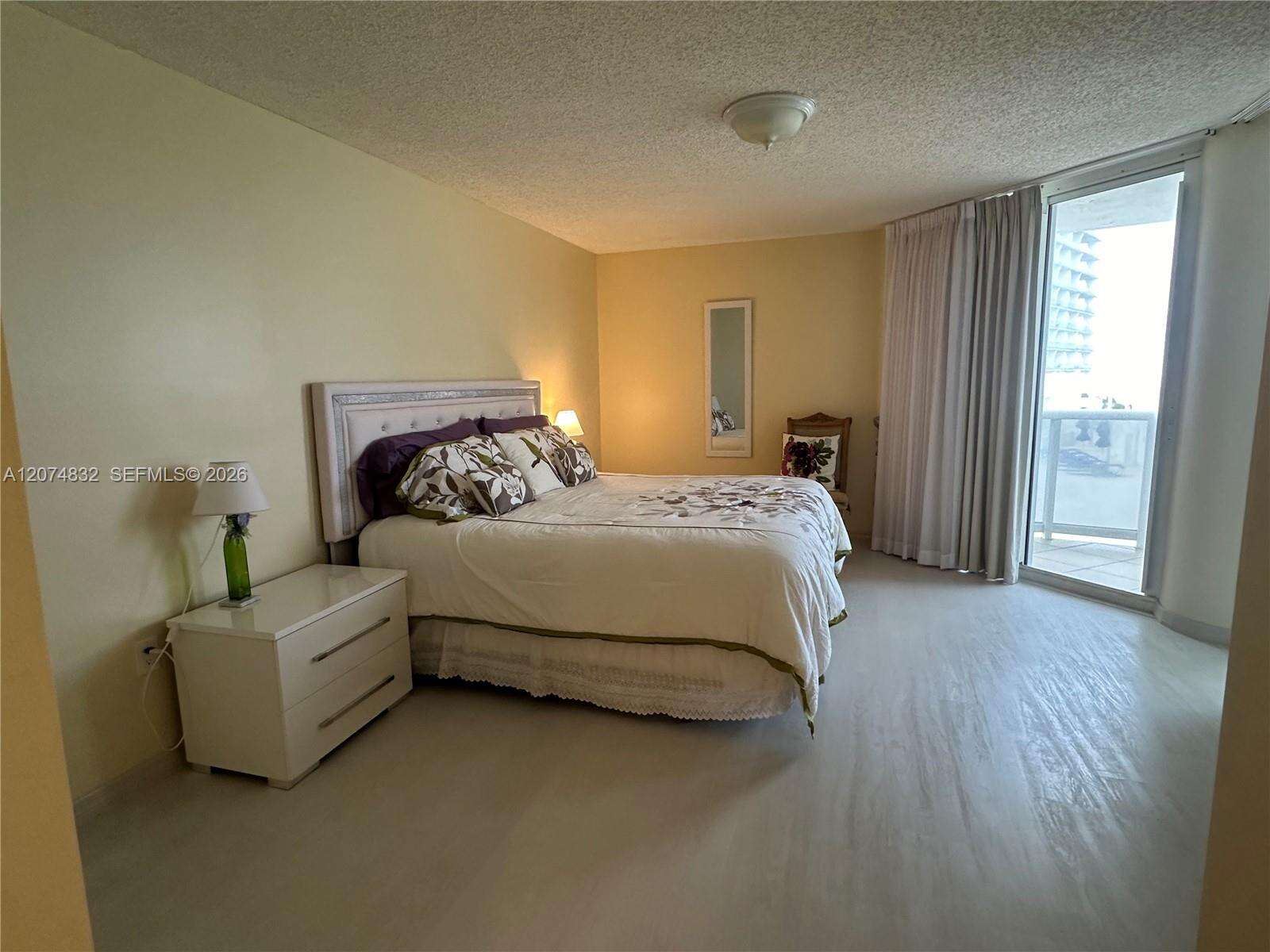 Sands Pointe at 16711 Collins Ave, Sunny Isles Beach, FL 33160 - For Rent photo 8