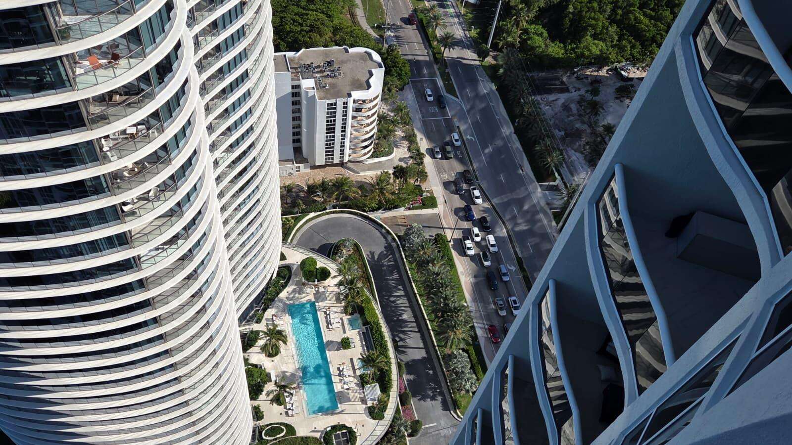 Trump Tower 3 at 15811 Collins, Sunny Isles Beach, FL 33160 - For Rent photo 2