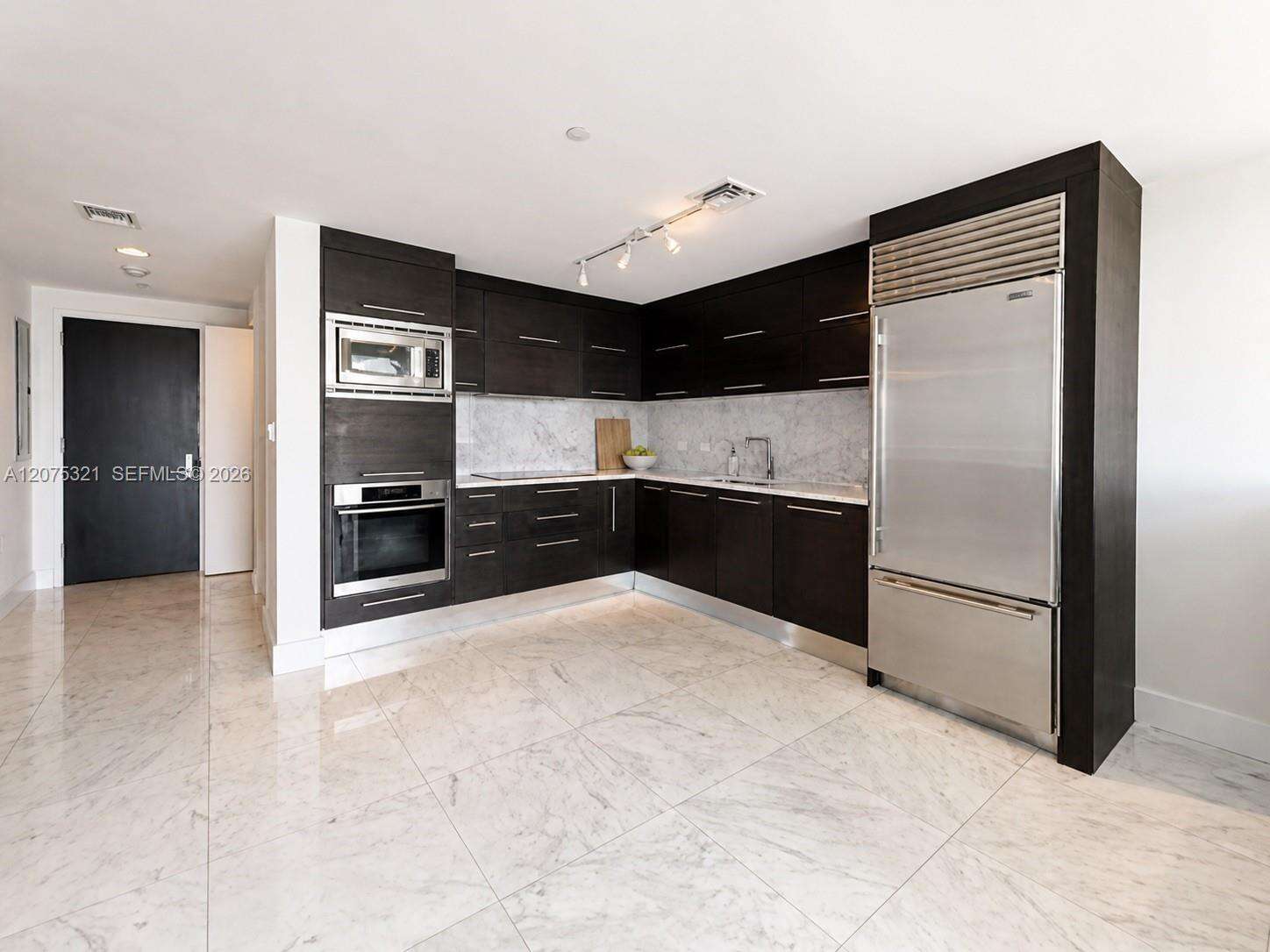 900 Biscayne at 900 Biscayne Blvd, Miami, FL 33132 - For Rent photo 6
