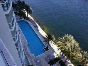 Hamptons South at 20201 Country Club, Aventura, FL 33180 - For Rent photo 24