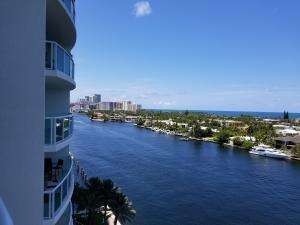 Hamptons South at 20201 Country Club, Aventura, FL 33180 - For Rent photo 25