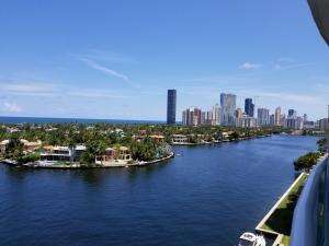 Hamptons South at 20201 Country Club, Aventura, FL 33180 - For Rent photo 27
