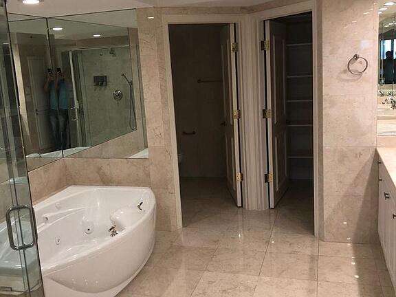 Hamptons South at 20201 Country Club, Aventura, FL 33180 - For Rent photo 44