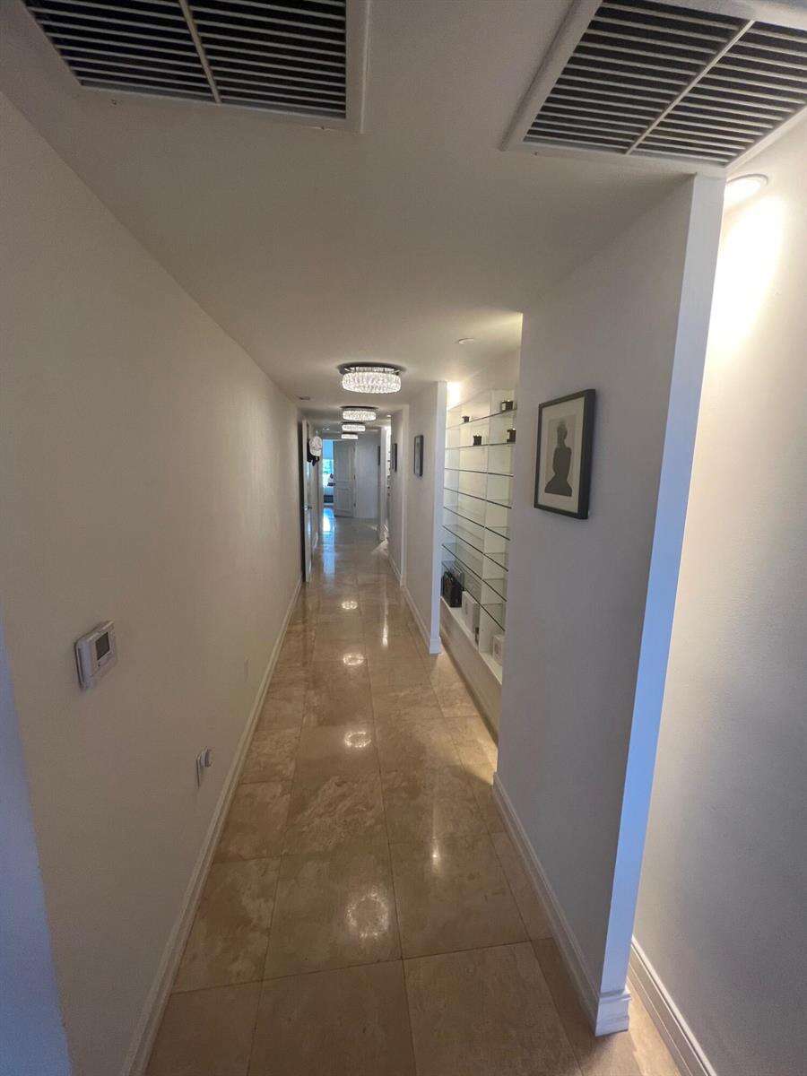 Hamptons South at 20201 Country Club, Aventura, FL 33180 - For Rent photo 8