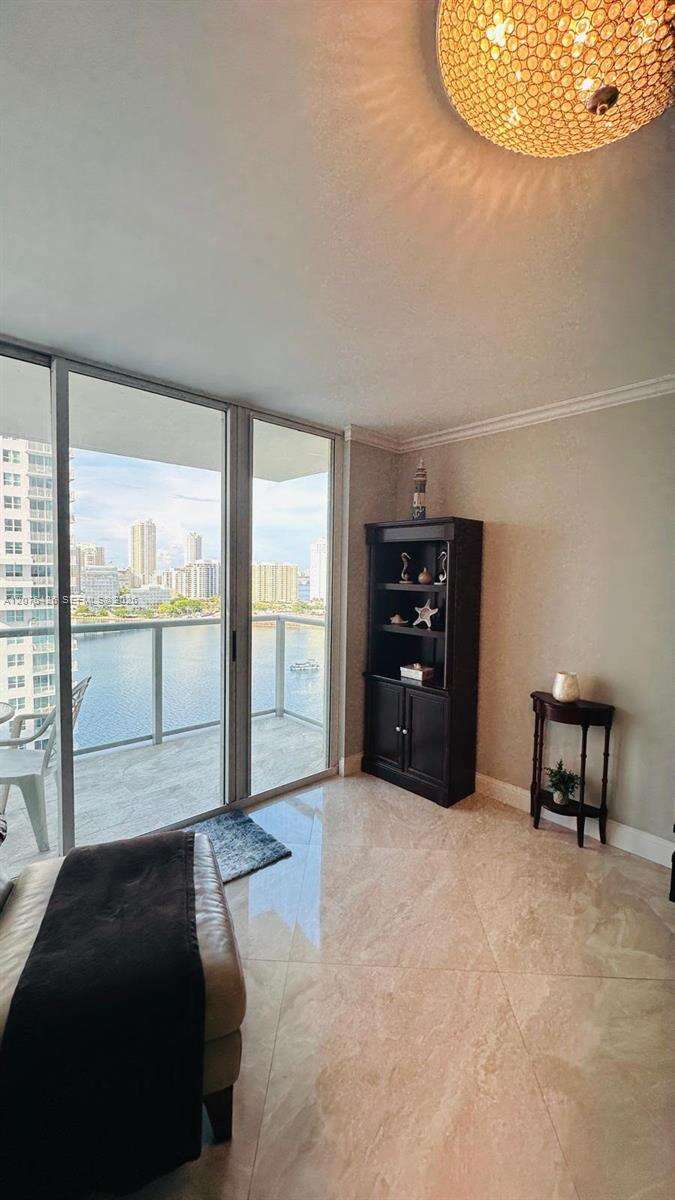 The Mark On Brickell at 1155 Brickell Bay Dr, Miami, FL 33131 - For Rent photo 8