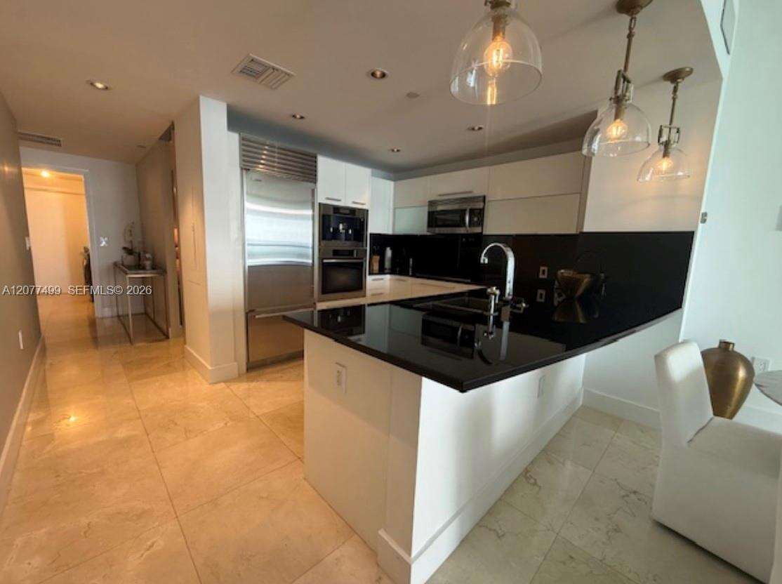 Jade Ocean at 17121 Collins Ave, Sunny Isles Beach, FL 33160 - For Rent photo 5