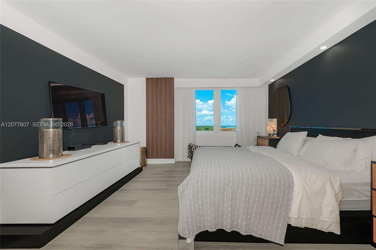Roney Palace at 2301 Collins Ave, Miami Beach, FL 33139 - For Rent photo 17