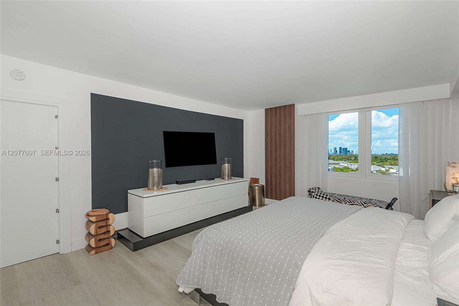 Roney Palace at 2301 Collins Ave, Miami Beach, FL 33139 - For Rent photo 18