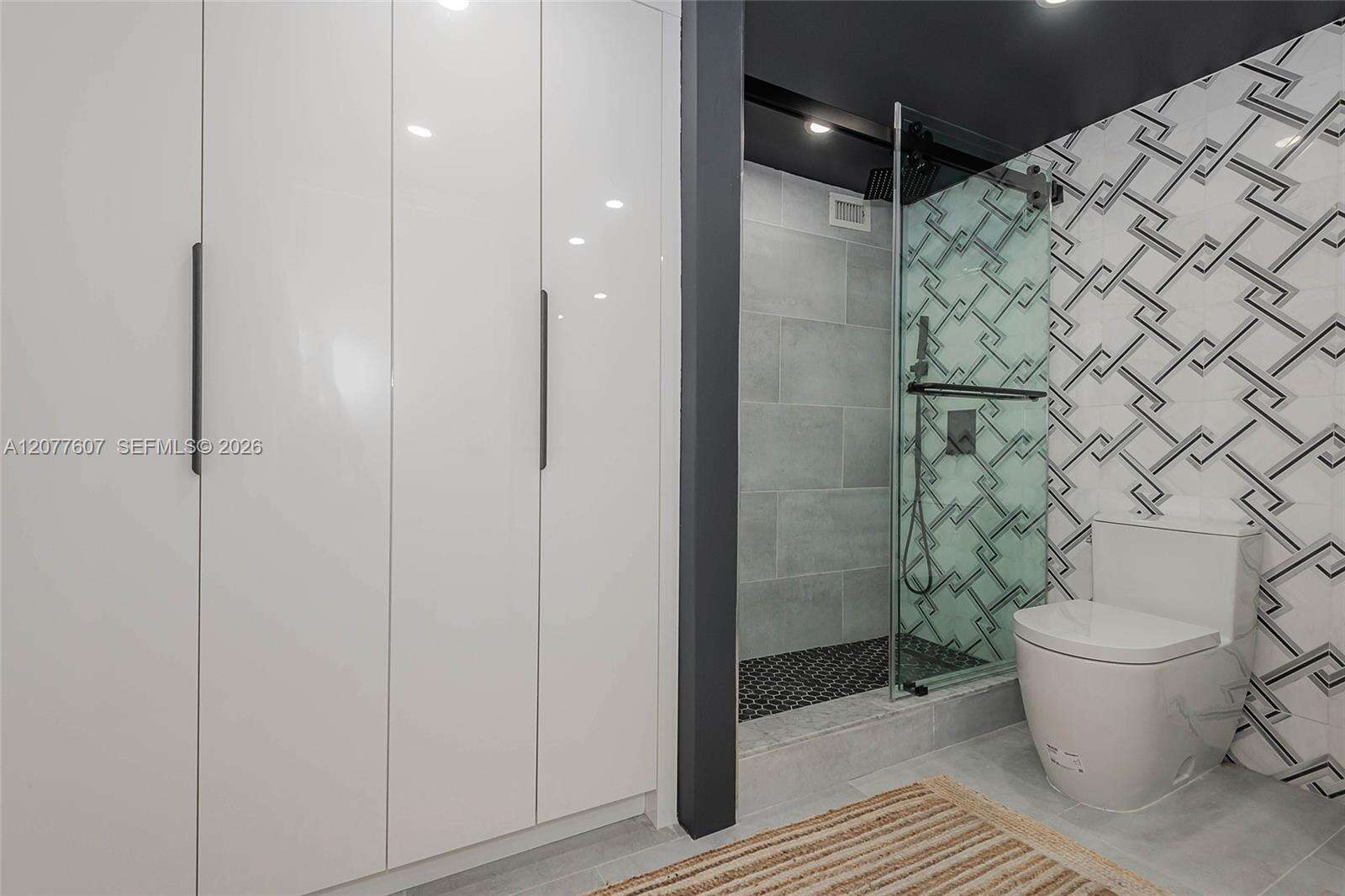 Roney Palace at 2301 Collins Ave, Miami Beach, FL 33139 - For Rent photo 23