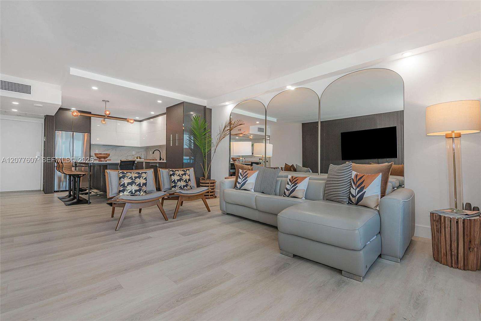 Roney Palace at 2301 Collins Ave, Miami Beach, FL 33139 - For Rent photo 6