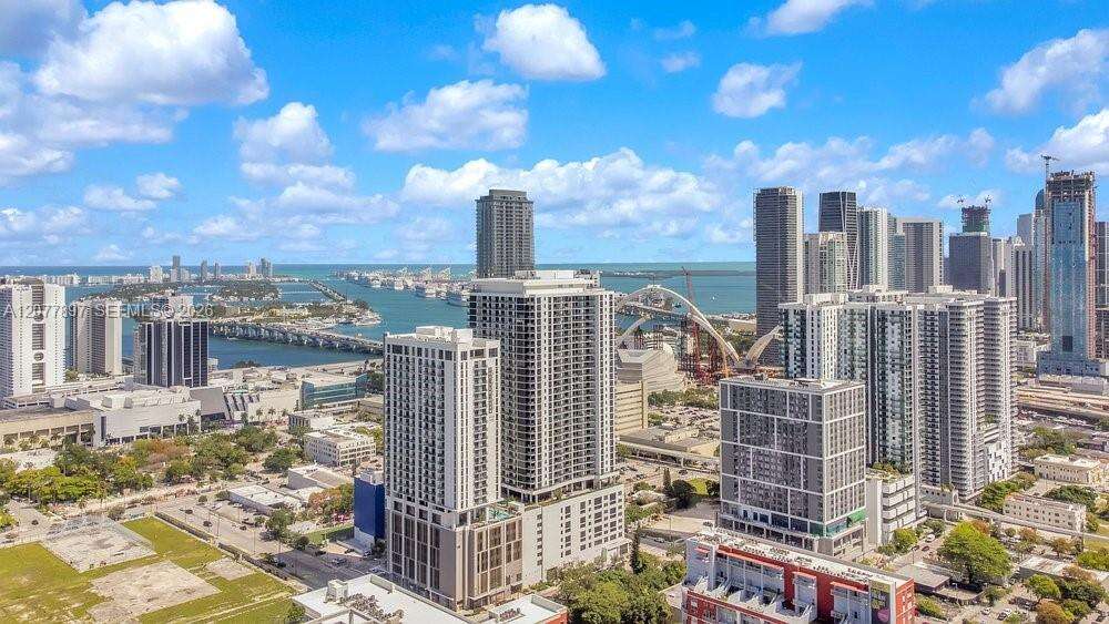 Canvas at 1600 1 Ave, Miami, FL 33132 - For Rent photo 3
