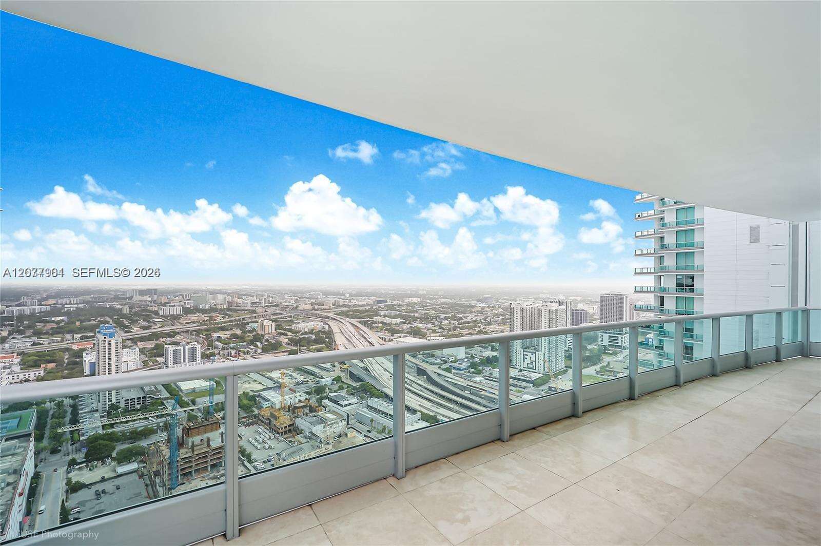 900 Biscayne at 900 Biscayne Blvd, Miami, FL 33132 - For Rent photo 2