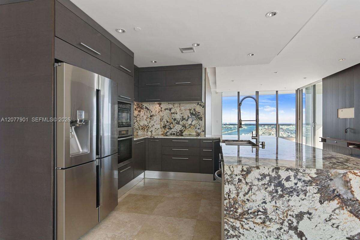 900 Biscayne at 900 Biscayne Blvd, Miami, FL 33132 - For Rent photo 15