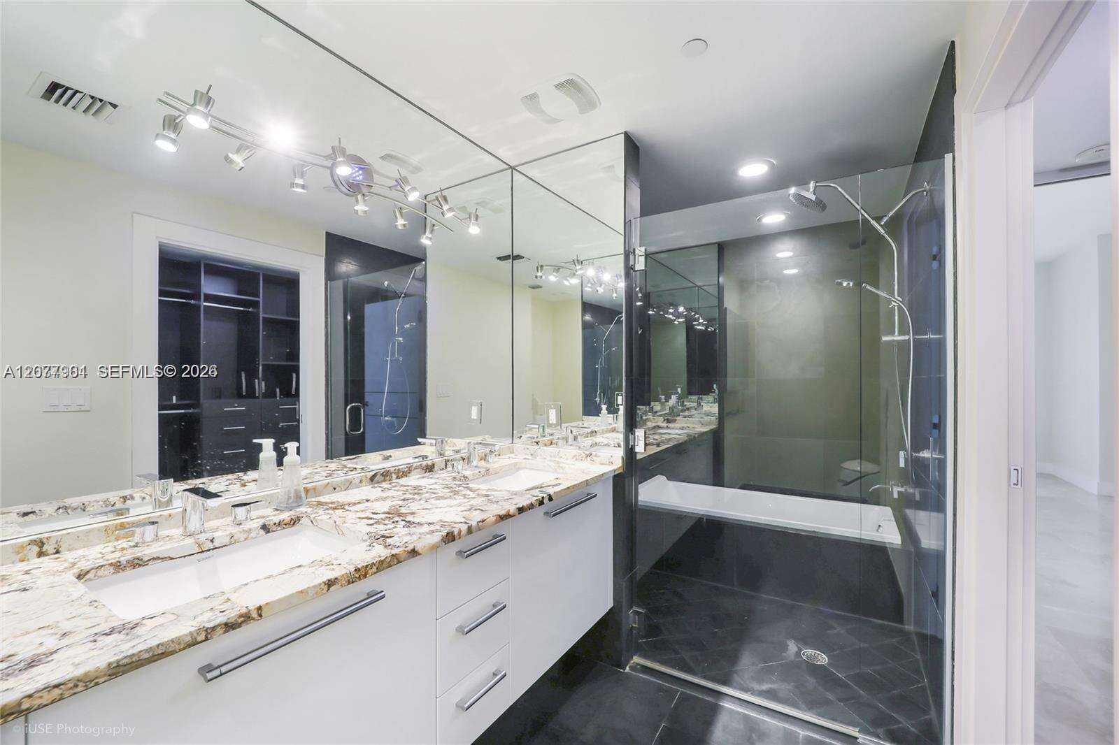 900 Biscayne at 900 Biscayne Blvd, Miami, FL 33132 - For Rent photo 22