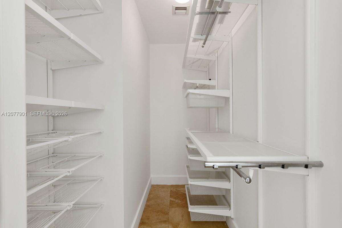 900 Biscayne at 900 Biscayne Blvd, Miami, FL 33132 - For Rent photo 25