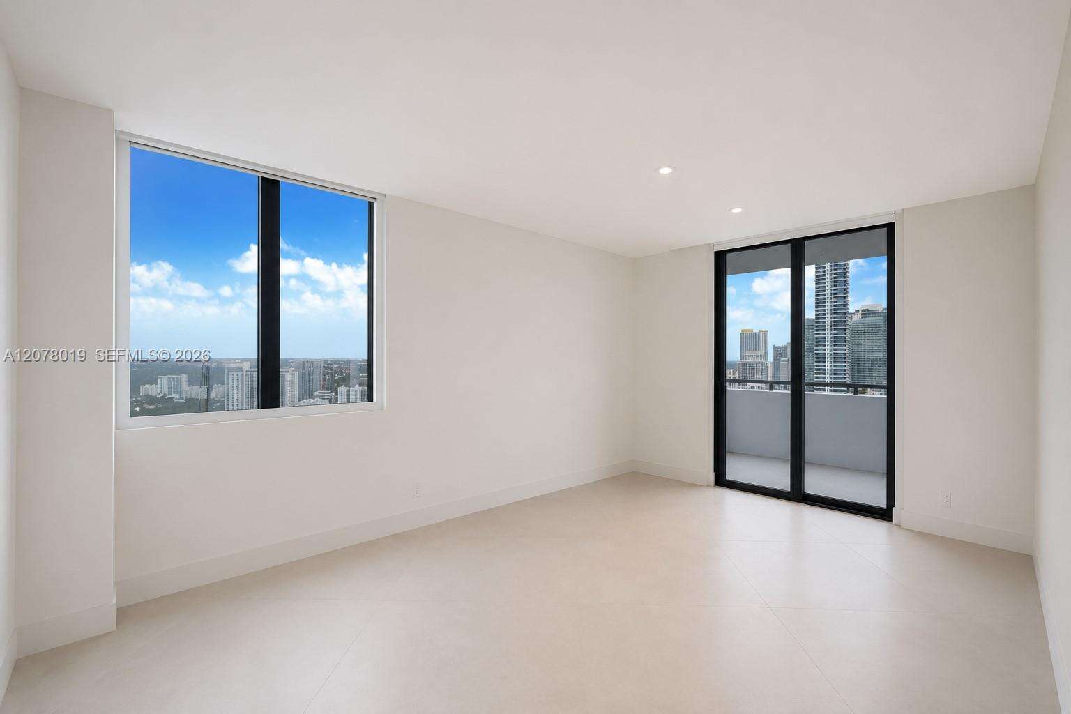 Villa Regina at 1581 Brickell Ave, Miami, FL 33129 - For Rent photo 12