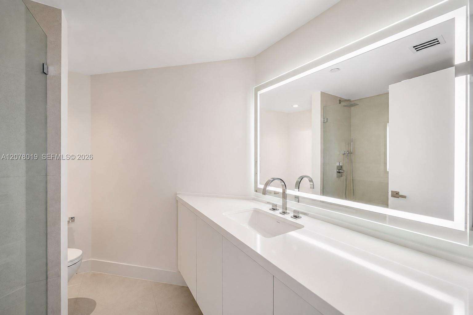 Villa Regina at 1581 Brickell Ave, Miami, FL 33129 - For Rent photo 16