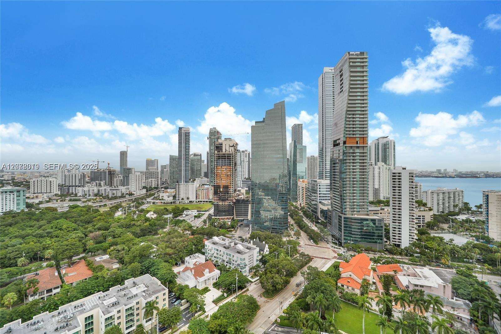 Villa Regina at 1581 Brickell Ave, Miami, FL 33129 - For Rent photo 27