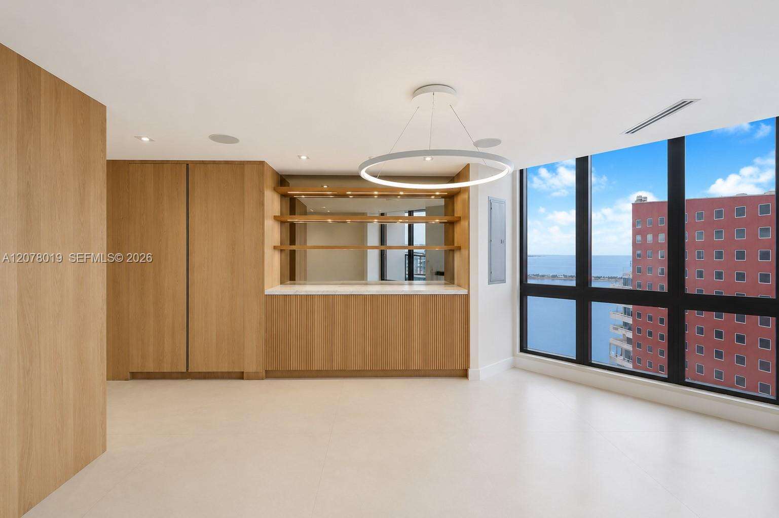 Villa Regina at 1581 Brickell Ave, Miami, FL 33129 - For Rent photo 5