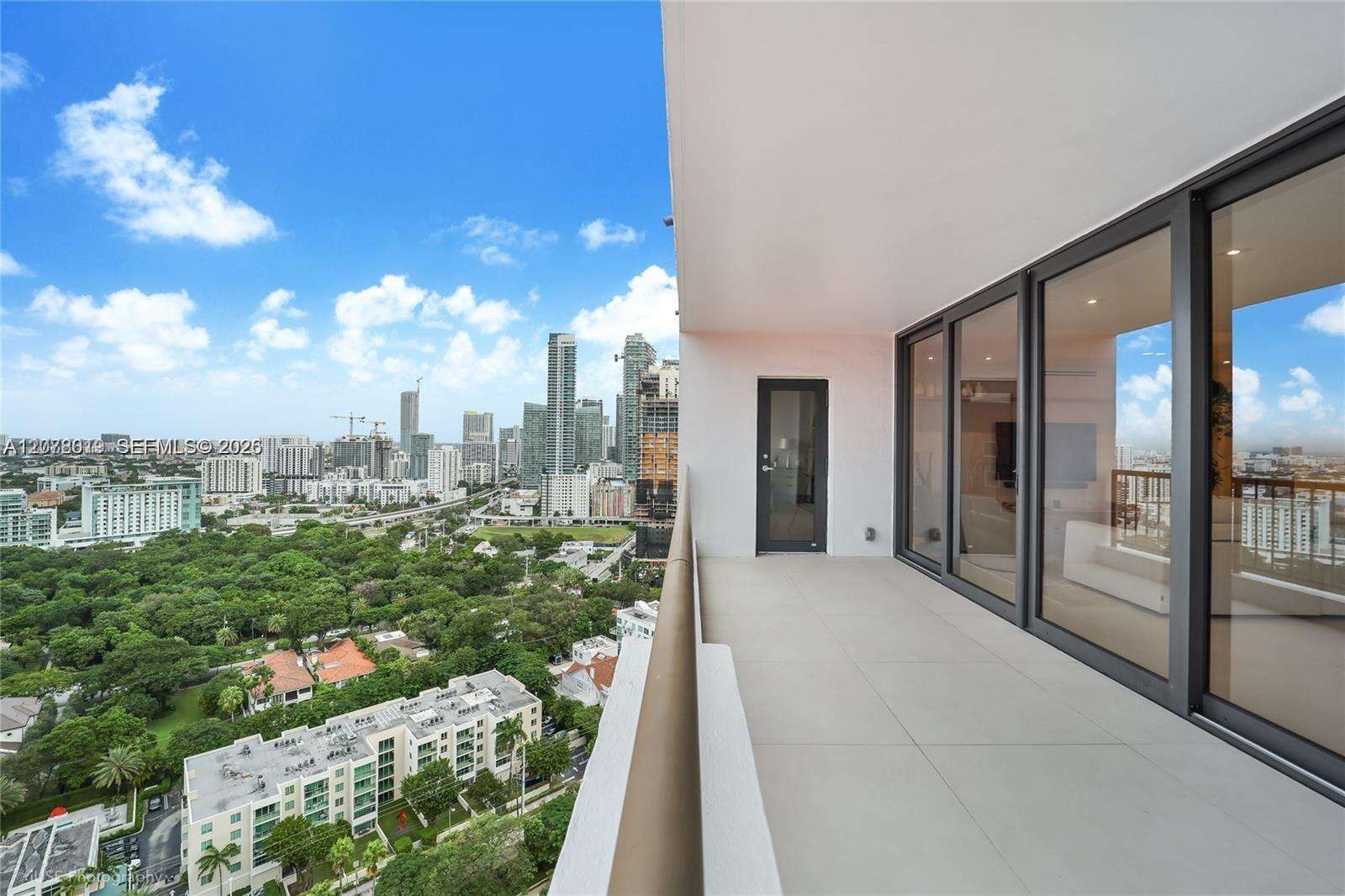 Villa Regina at 1581 Brickell Ave, Miami, FL 33129 - For Rent photo 10