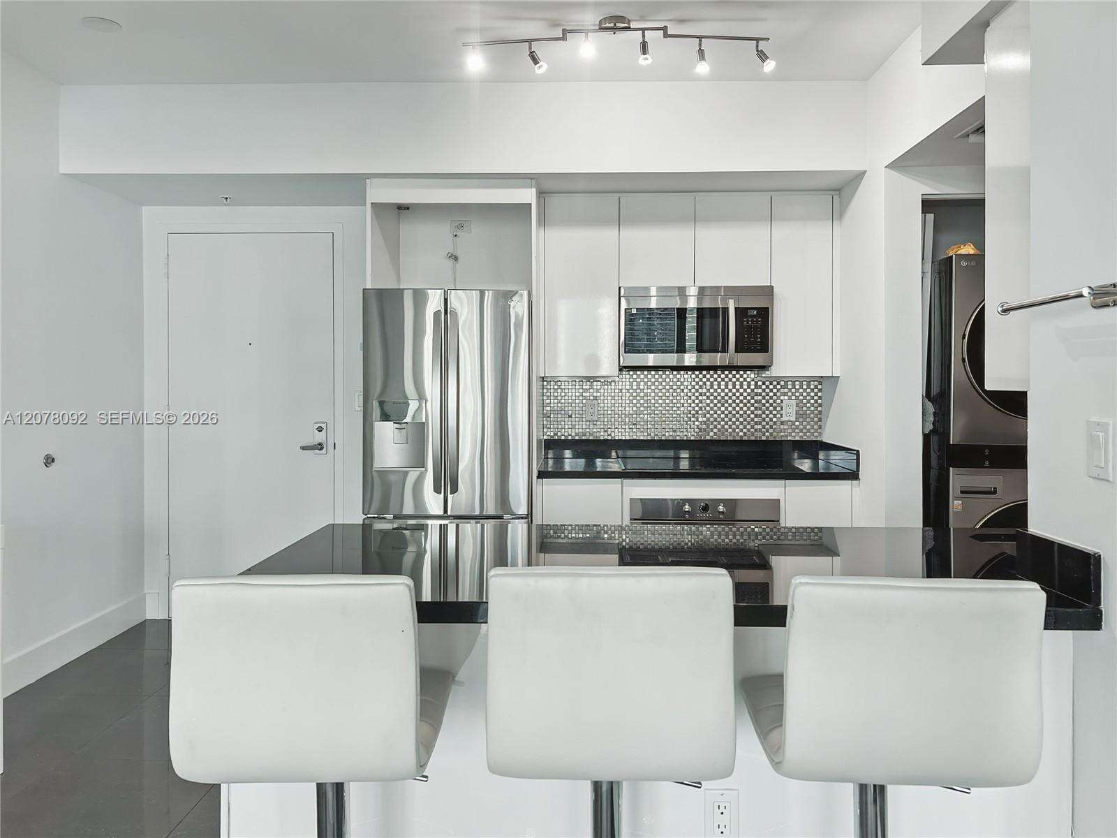 Mint at 92 3 St, Miami, FL 33130 - For Rent photo 11