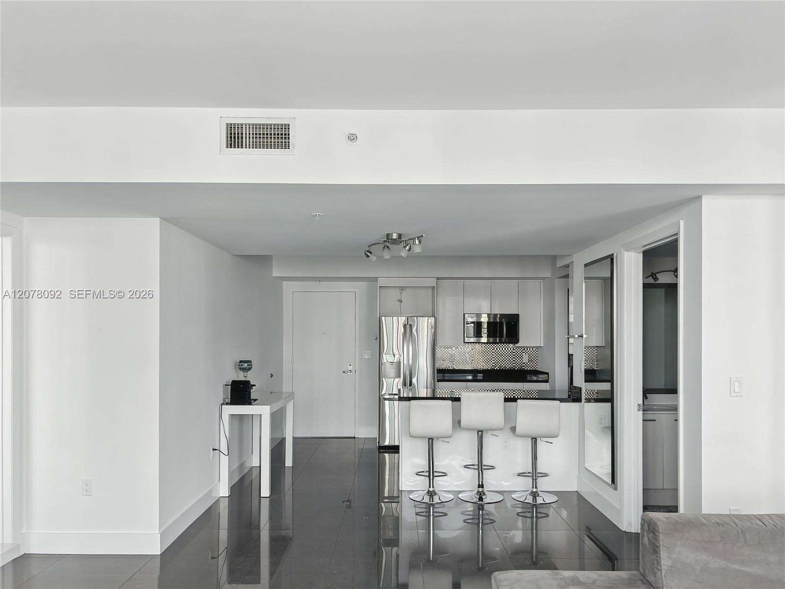 Mint at 92 3 St, Miami, FL 33130 - For Rent photo 6