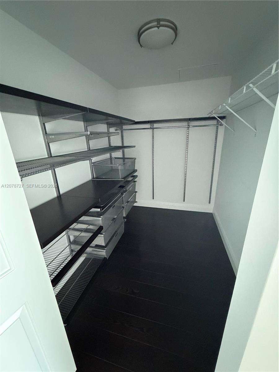 The Plaza On Brickell West at 951 Brickell Ave, Miami, FL 33131 - For Rent photo 7
